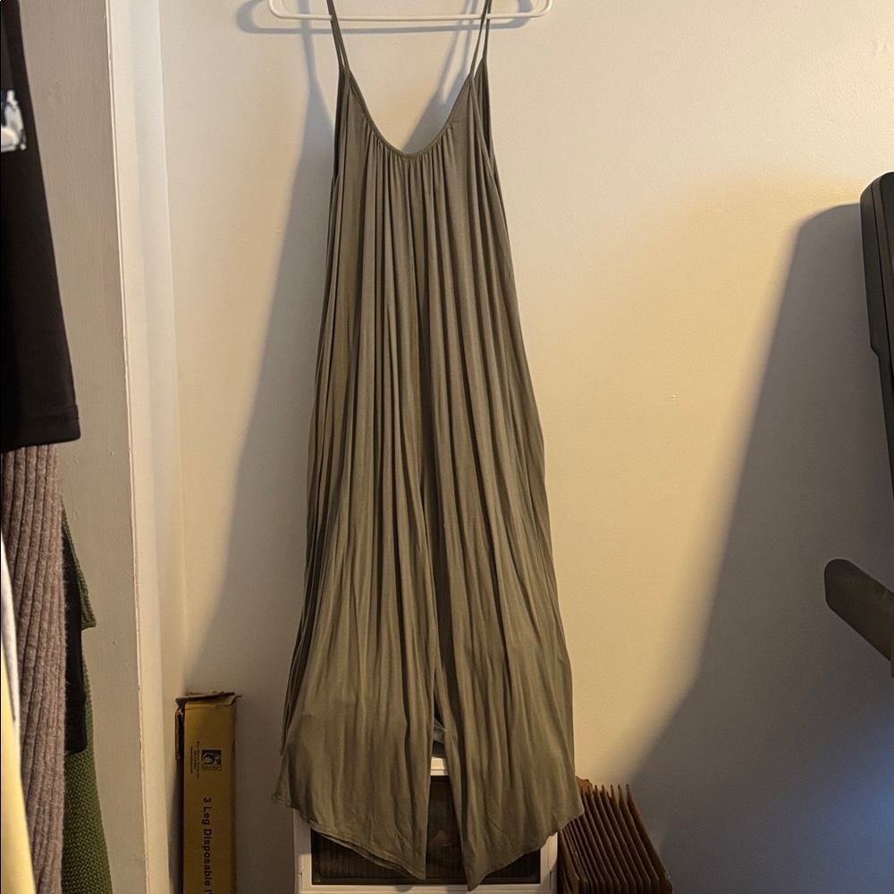 Olive Green Sleeveless Jumpsuit